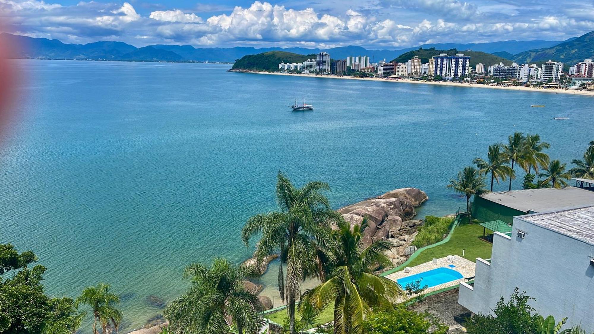 Апартаменты Linda Cobertura Duplex, Pe Na Areia,Vista Linda. Карагуататуба Экстерьер фото
